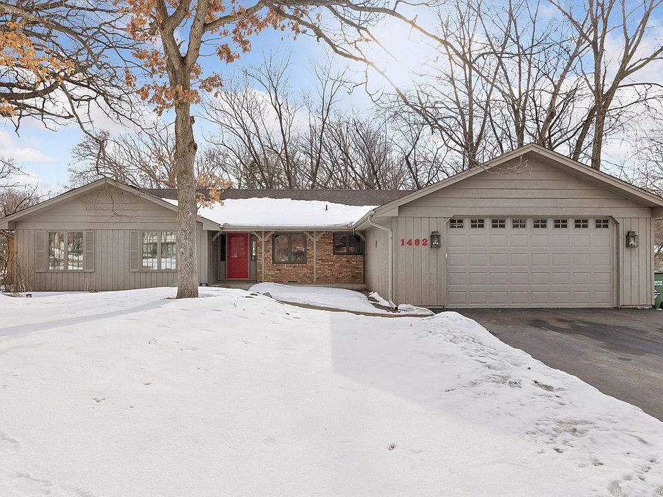 1st image of 1482 N Innsbruck Dr NE