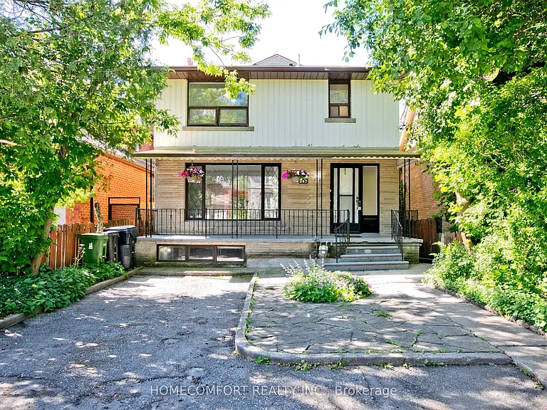 247 Parkview Ave — Photo 1