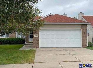 5544 S 80th St, Lincoln, NE 68516