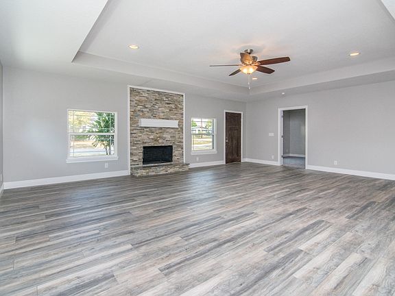 3rd image of 5714 S Coolidge Ave