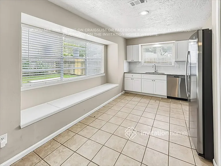 2902 Early Turn Dr — Photo 6
