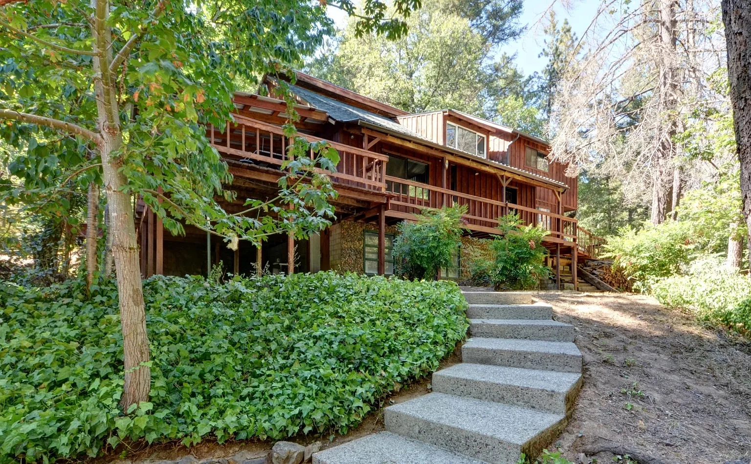 5495 W Evans Creek Rd photo 1