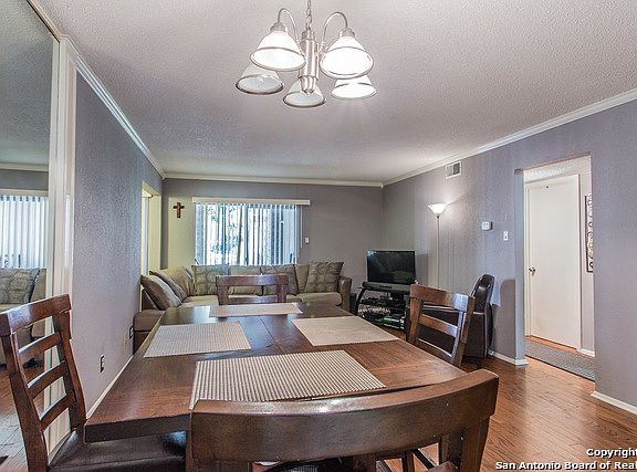 3rd image of 1819 BABCOCK RD #113A