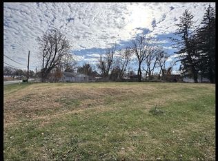 902 S Rollins St, Macon, MO 63552