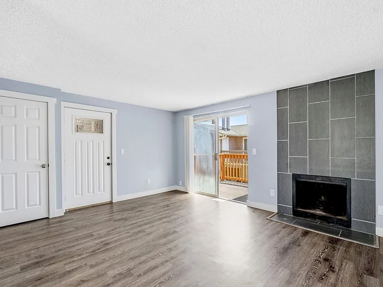 1502 S G St #3 — Photo 4