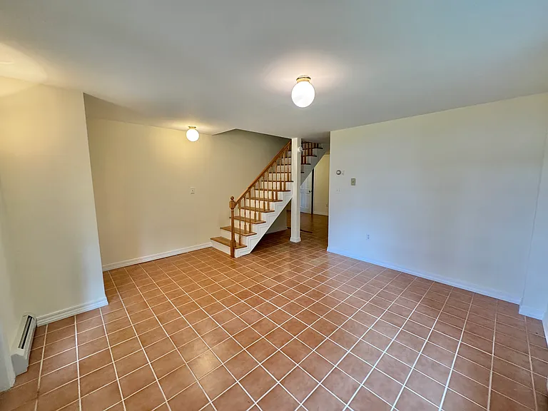 152 Pond Shore Way — Photo 18