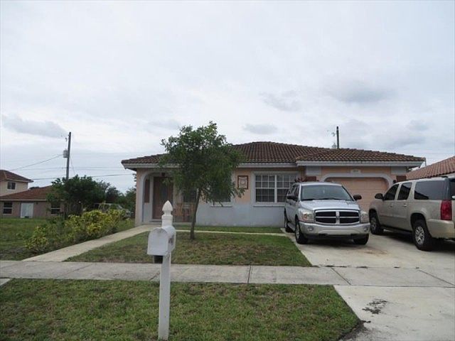1st image of 2524 NW 15th St