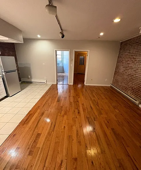 199 Beacon St #B — Photo 1