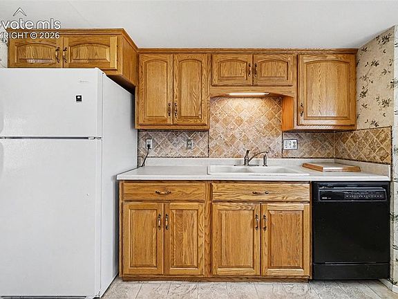 3rd image of 1103 Turley Cir