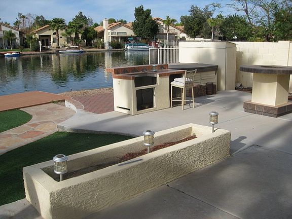 2nd image of 11034 W Poinsettia Dr
