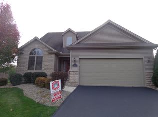 2426 Pebble Creek Ct, Hermitage, PA