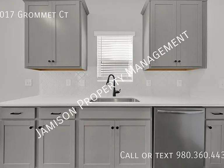 4017 Grommet Ct — Photo 13