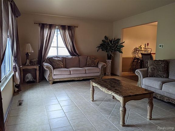 3rd image of 1345 San Juan Dr