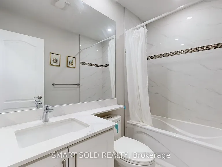 1040 Ossington Ave #MAIN FLR 2ND FLR — Photo 24