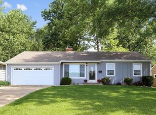 4020 W 63rd St, Prairie Village, KS 66208