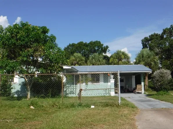 303 S 29TH Street, Fort Pierce, FL 34947