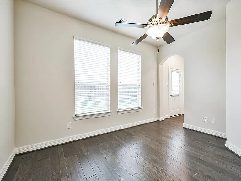 1504 Peyton Oaks Pl — Photo 8