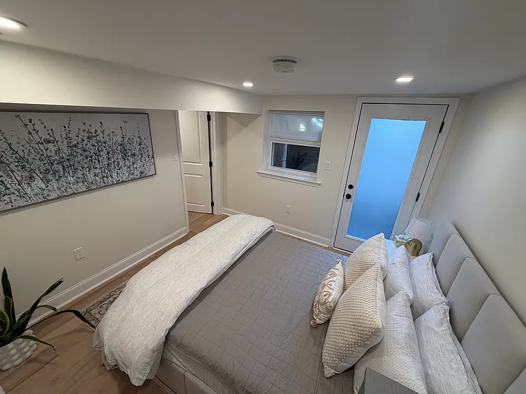 152 W St NW — Photo 7
