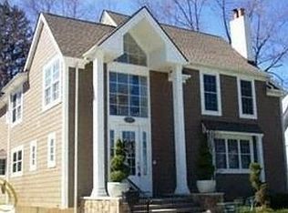 1360 Edgewood Ave, Birmingham, MI 48009