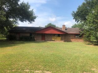 167 Sue Ann St, El Campo, TX 77437
