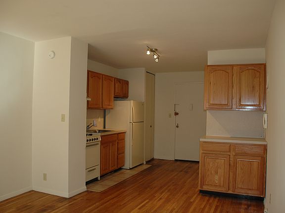 3rd image of 680 N Terrace Ave APT 2H