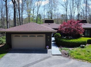 423 Club Cir, Daniels, WV 25832