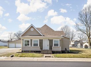 32 S Indiana St, Bargersville, IN 46106