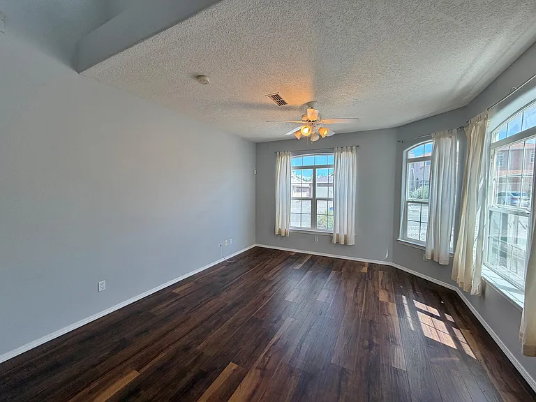 7300 Tricia Rd NE — Photo 17