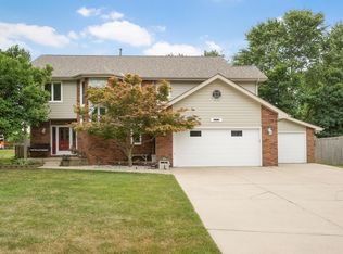 672 E Trakel Pl, Springfield, MO 65810