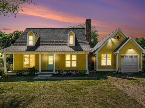 4820 Frankie Rd, Fuquay Varina, NC 27526