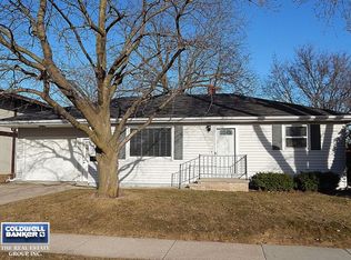 2324 N Bay St, Appleton, WI 54911