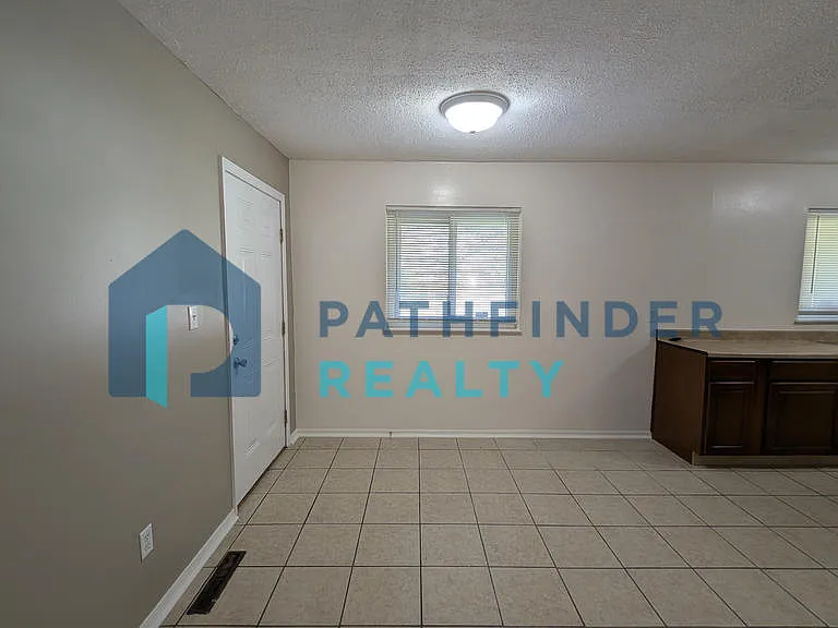 61 Brookhaven Dr — Photo 5