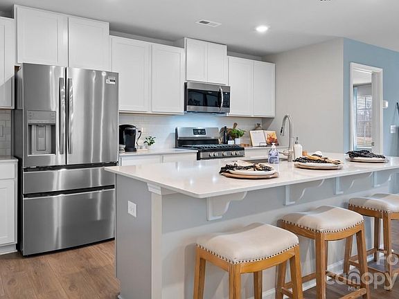 2nd image of 183 Brentwood Dr #18