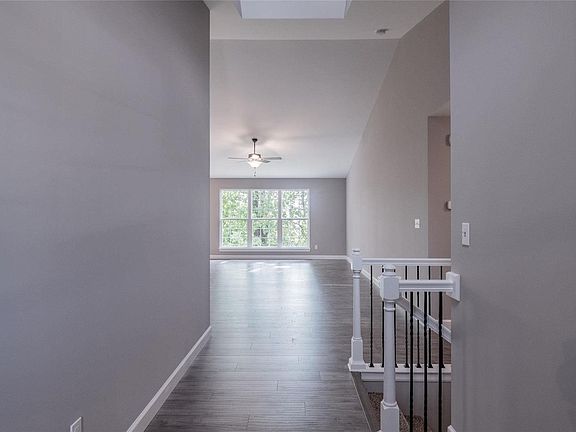 4th image of 804 Cimarron Meadows Dr
