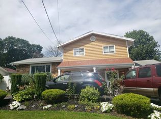 205 Dolce St, Brentwood, NY 11717