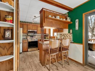 12163 44th St, Clear Lake, MN 55319