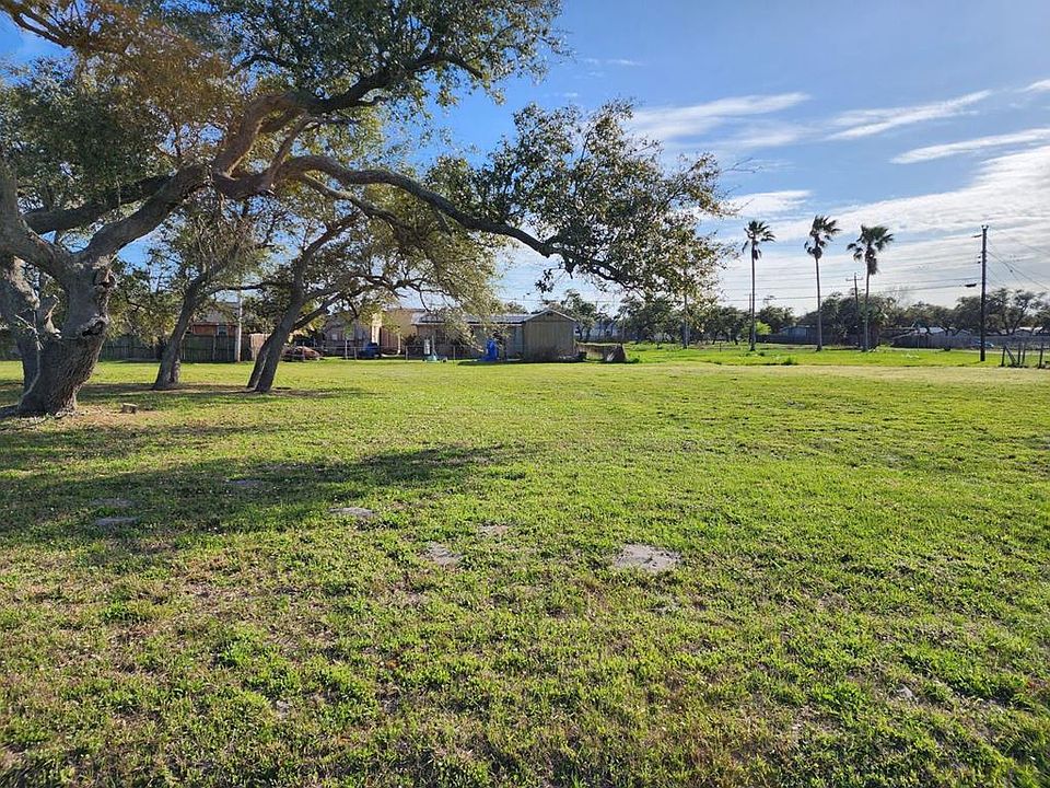 1st image of 511 Mockingbird Ln