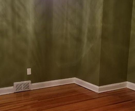 5th image of 420 Blythe Ave