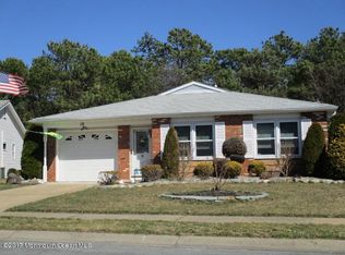 19 Yorkwood Dr, Brick, NJ 08723