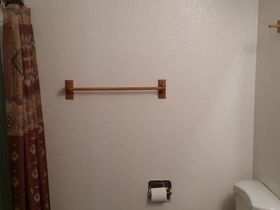 4th image of 10329 Midvale Ave N APT C