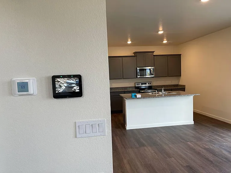 6045 Holstein Dr — Photo 5