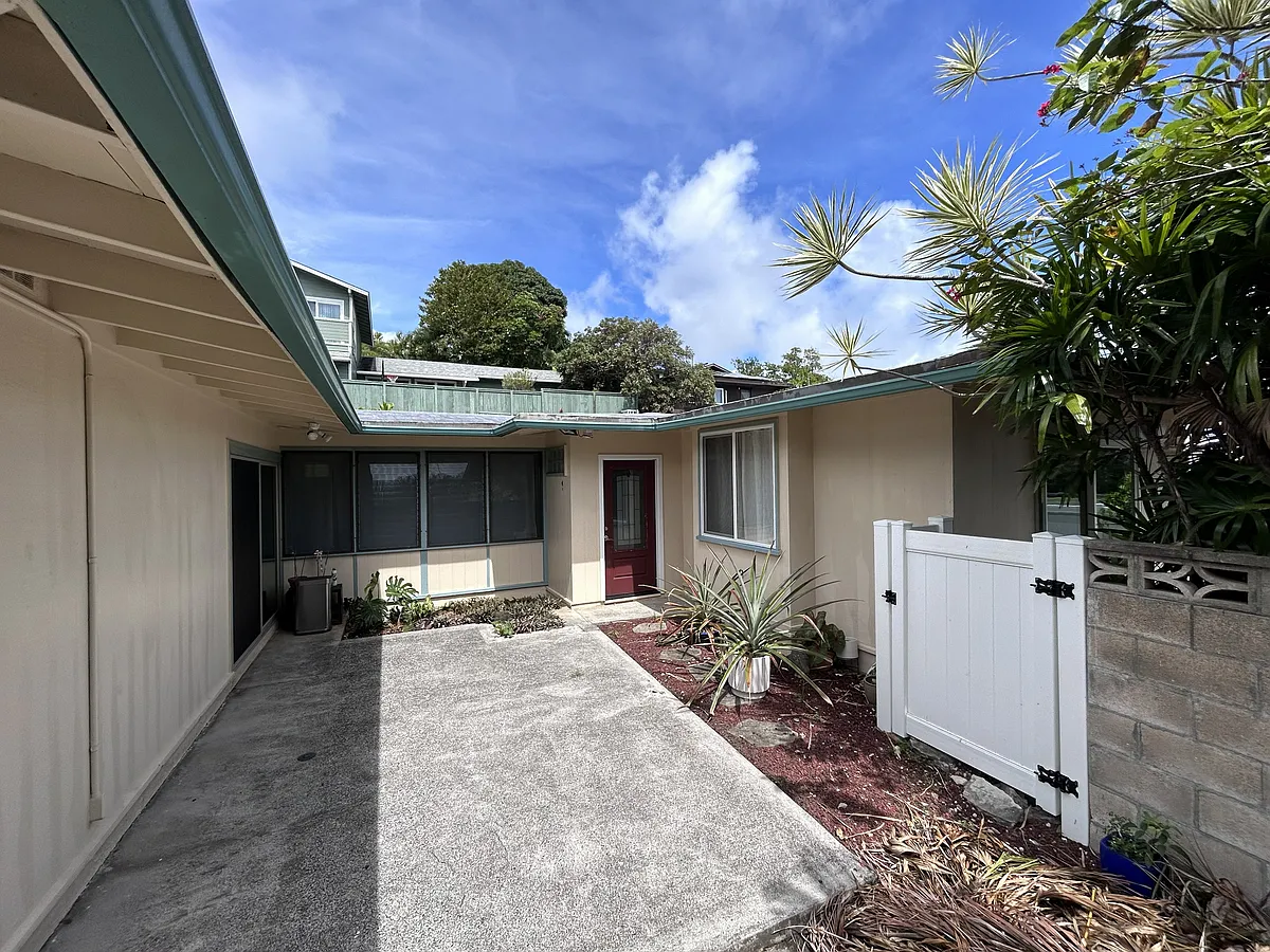 Building Photo - 44-113 Nanamoana St