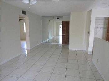 2nd image of 506 Gardens Dr APT 204