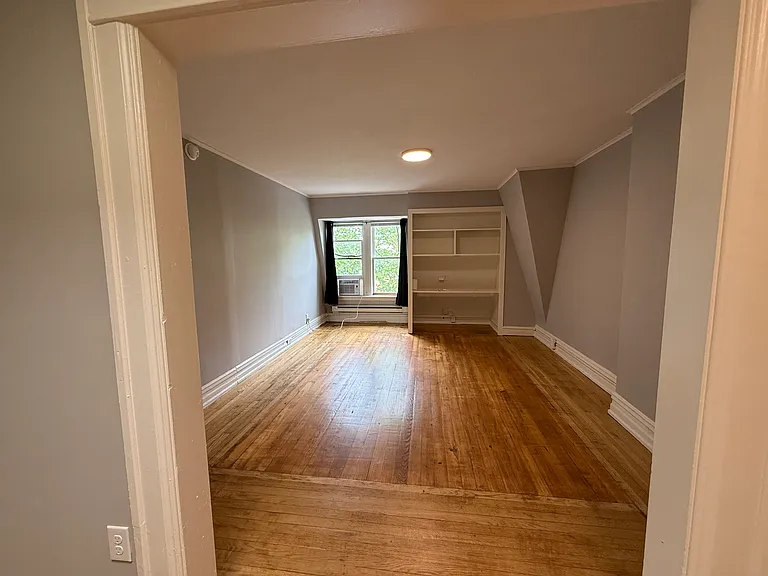 103 W Dutton St #E — Photo 6
