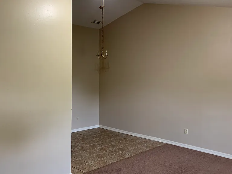 123 Fred St #123 — Photo 7