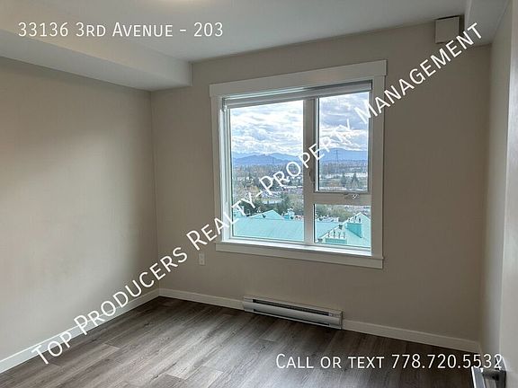4th image of 33136 3rd Ave #203
