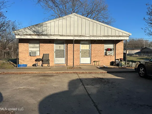 227 Grant St, Itta Bena, MS 38941