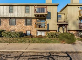 5633 SW Foxcroft South Cir #105, Topeka, KS 66614