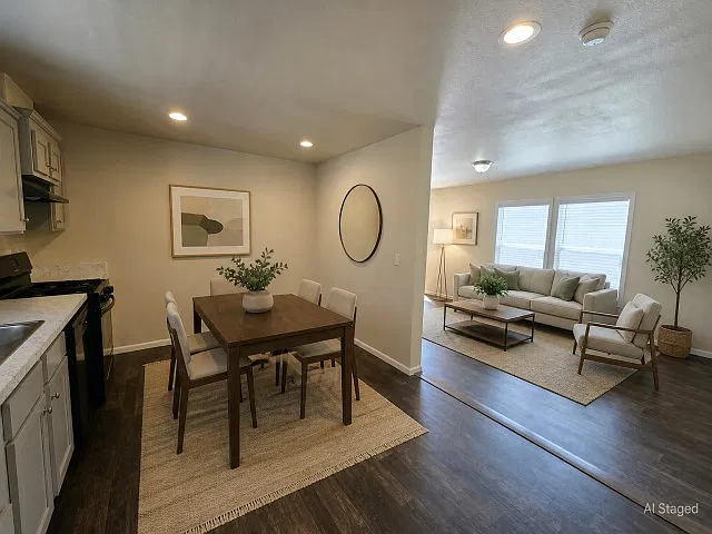 825 N Lamb Blvd — Photo 1
