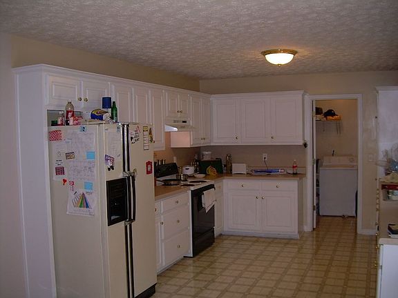 Large kitchen with plenty of storage
